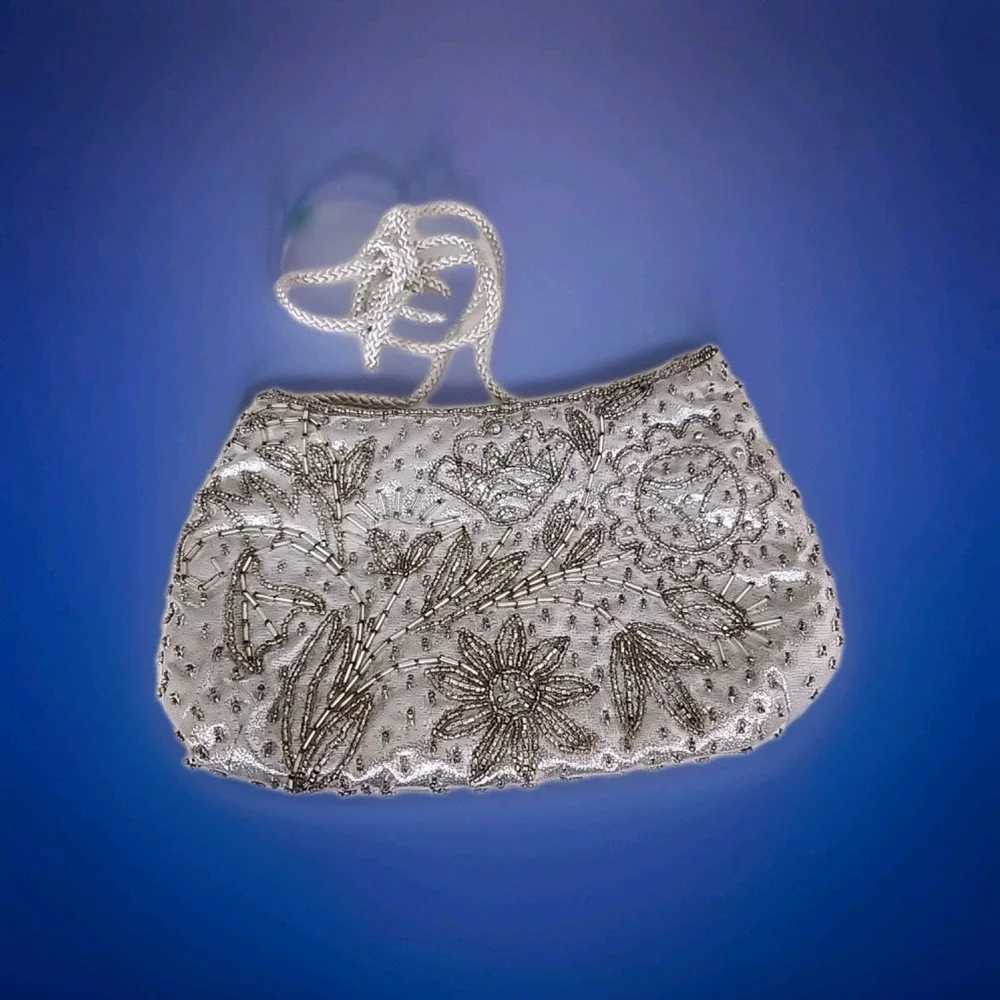 Vintage Valerie Stevens Silver Hand-Beaded Evening Bag‎ Braided Strap 8